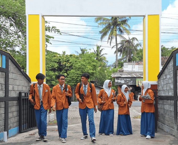 Pendidikan SMA untuk Generasi Z: Menghadapi Tantangan Era Digital